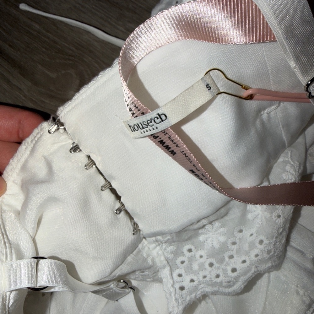 🟪Firm Price🟪House of CB Federico white Broderie Anglais bralette top - Picture 14 of 14
